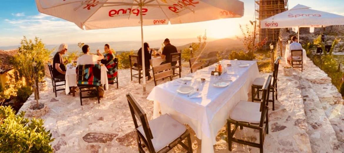 Rooms Emiliano Castle Of Kruja ภายนอก รูปภาพ