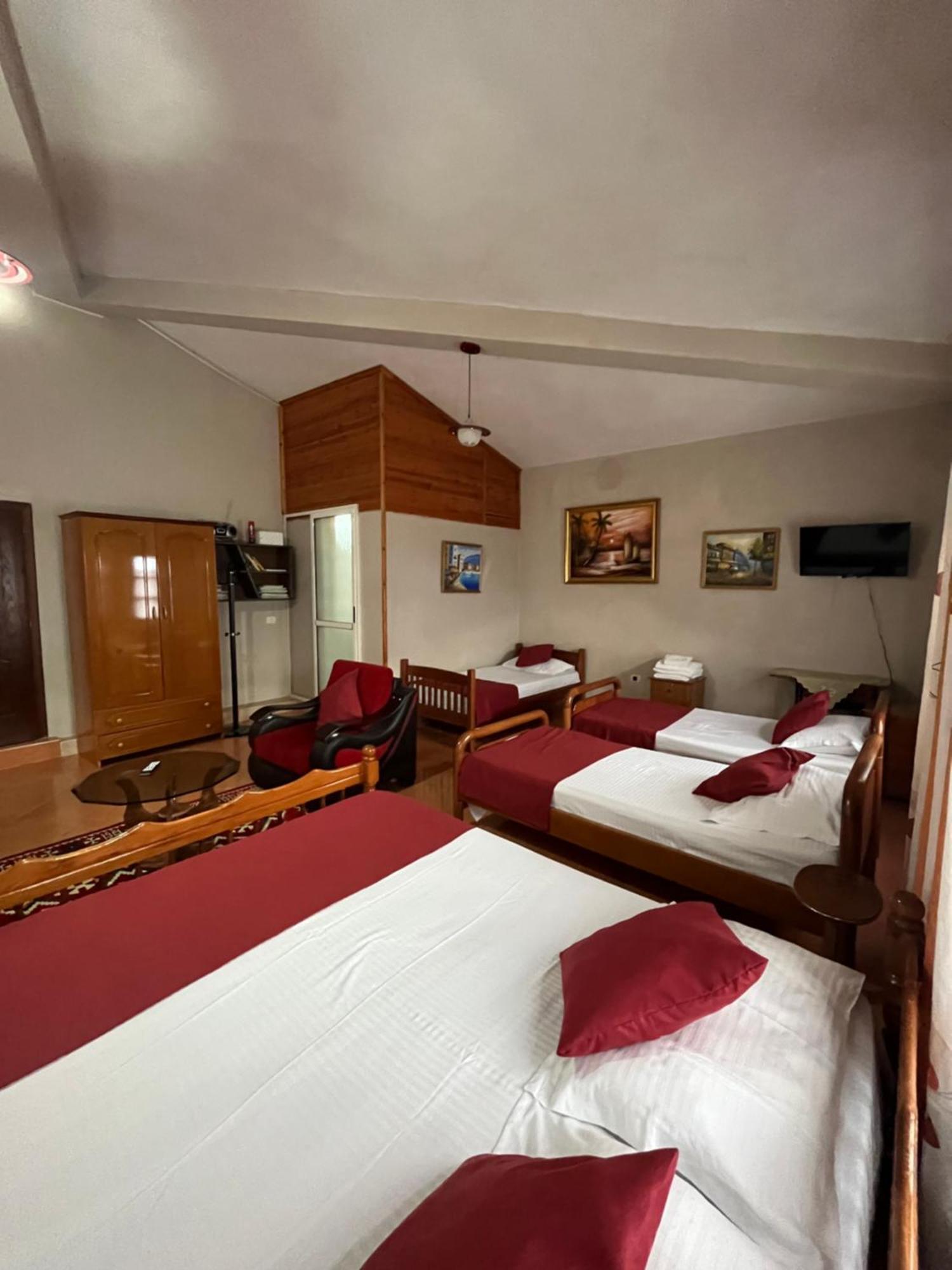 Rooms Emiliano Castle Of Kruja ห้อง รูปภาพ