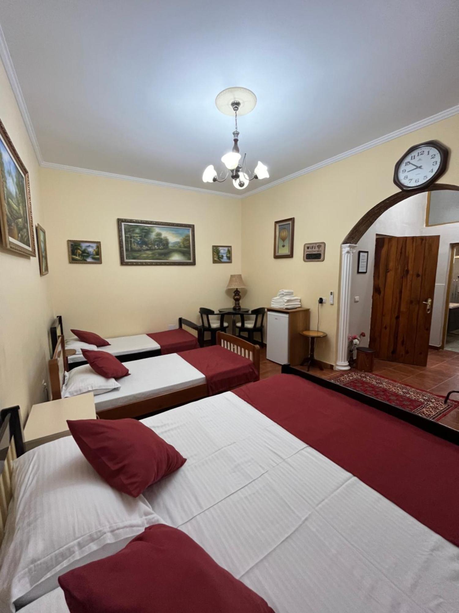 Rooms Emiliano Castle Of Kruja ห้อง รูปภาพ